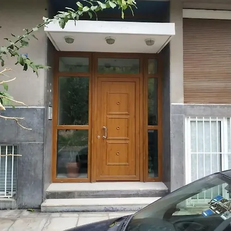 Toni's Comfy Near Acropolis With Small Garden Apartment Athens